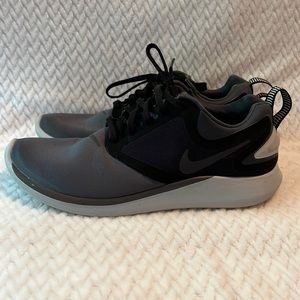 Nike Lunarsolo size 9